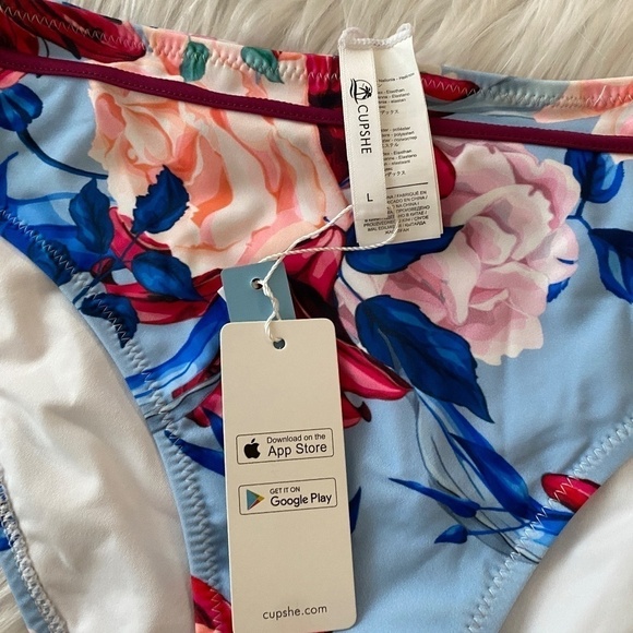 Cupshe Floral High Waisted Swimsuit Bottoms - Picture 4 of 4